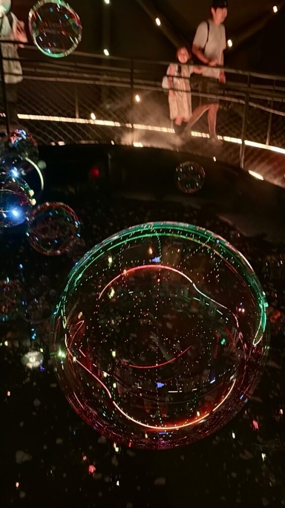シャボン玉展示