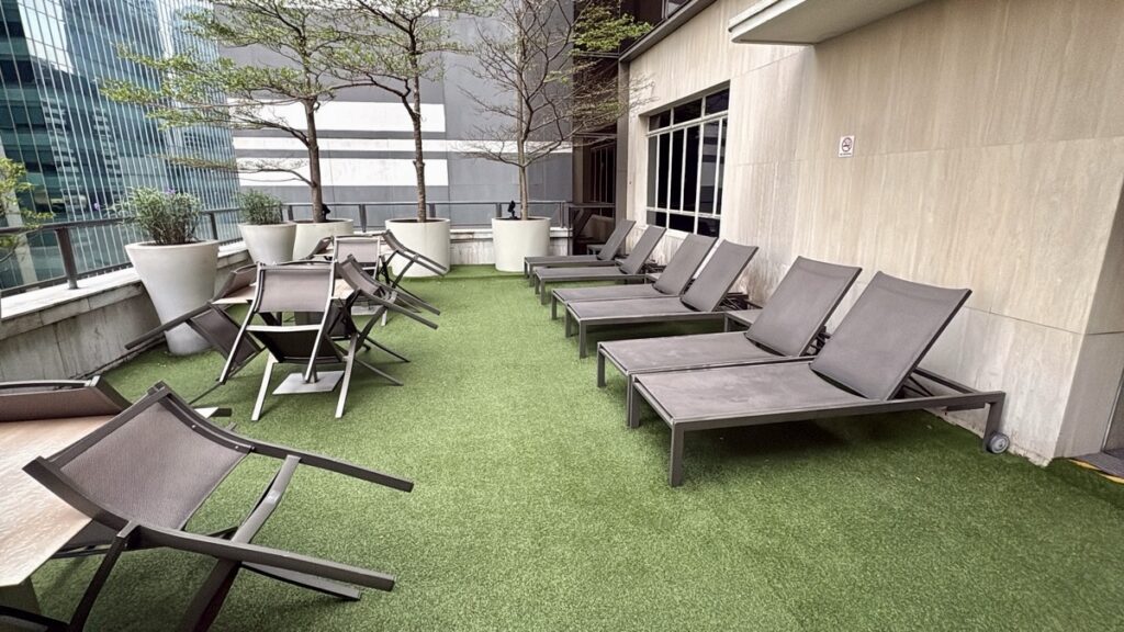 インフィニティープール