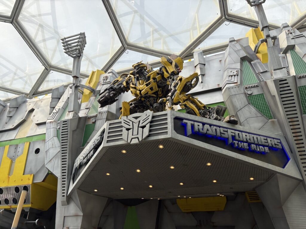 トランスフォーマー