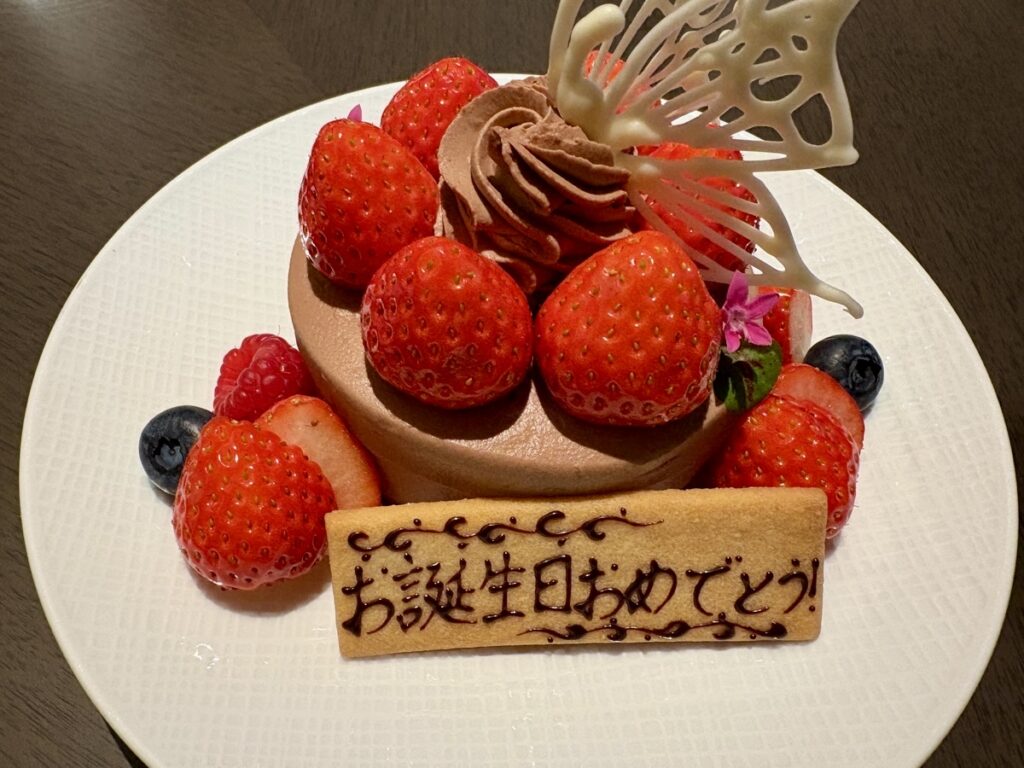 誕生日ケーキ